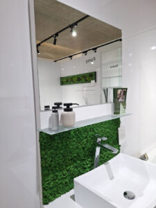 Ravak bemutatóterem Kistarcsa