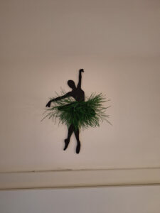 Dzsungel hatású lakás - tartósított zöldfal