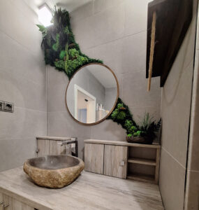 Dzsungel hatású lakás - tartósított zöldfal