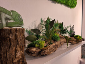 Dzsungel hatású lakás - tartósított zöldfal