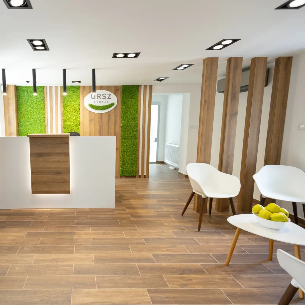 Ursz dentall zöldfal