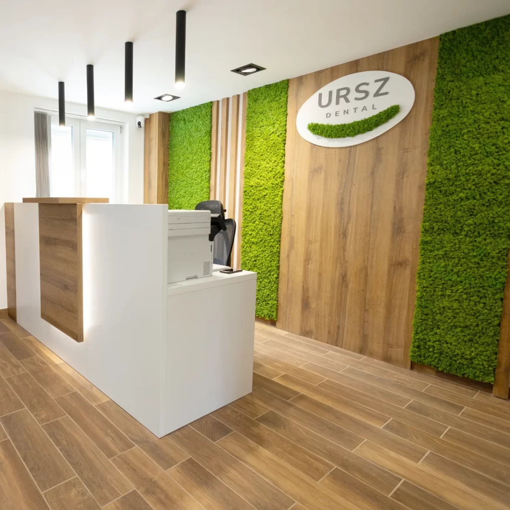 Ursz dentall zöldfal