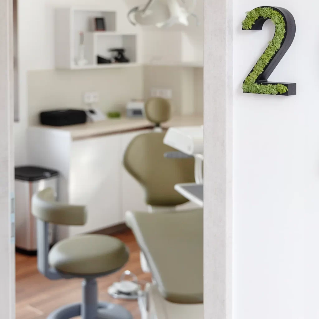 Ursz dentall zöldfal