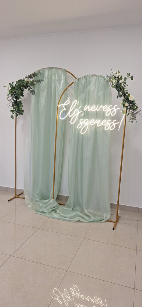 Bérelhető fotóhátterek