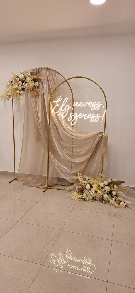 Bérelhető fotóhátterek